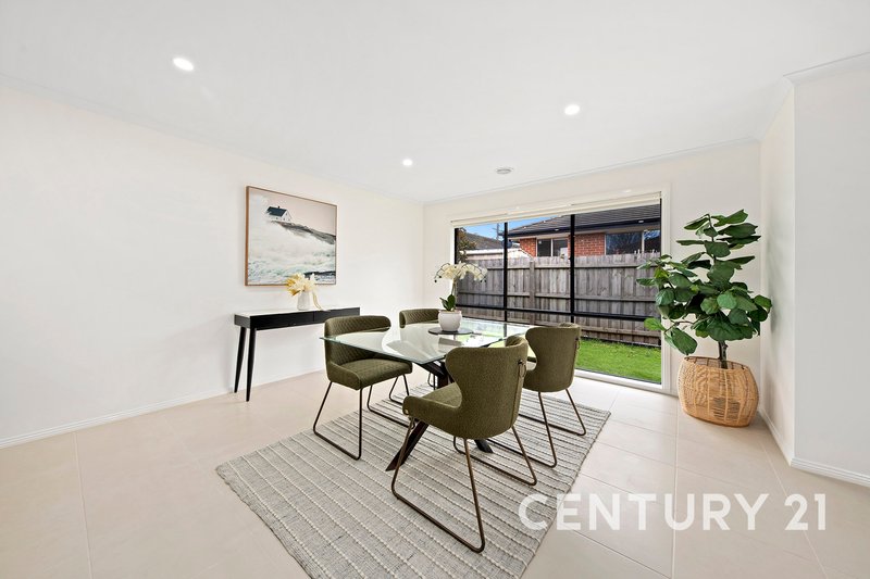 Photo - 28 Willum Way, Dandenong VIC 3175 - Image 8