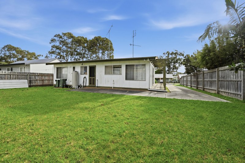 Photo - 28 Wilson Avenue, Inverloch VIC 3996 - Image 9