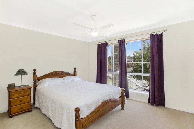 Photo - 28 Winbin Crescent, Gwandalan NSW 2259 - Image 11