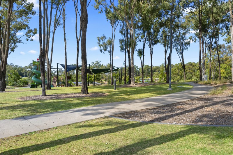 Photo - 28 Winchester Crescent, Pimpama QLD 4209 - Image 24