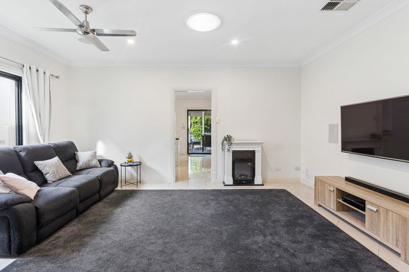 Photo - 28 Windermere Crescent, Mawson Lakes SA 5095 - Image 3