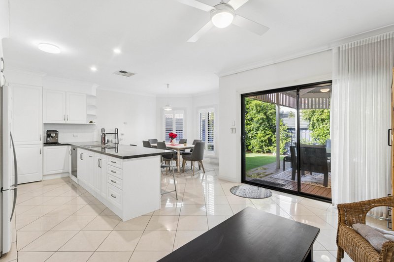 Photo - 28 Windermere Crescent, Mawson Lakes SA 5095 - Image 6