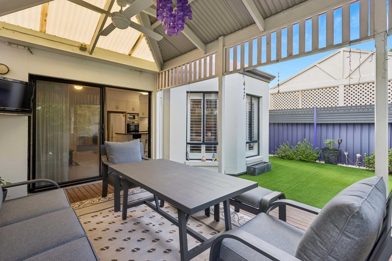 Photo - 28 Windermere Crescent, Mawson Lakes SA 5095 - Image 18