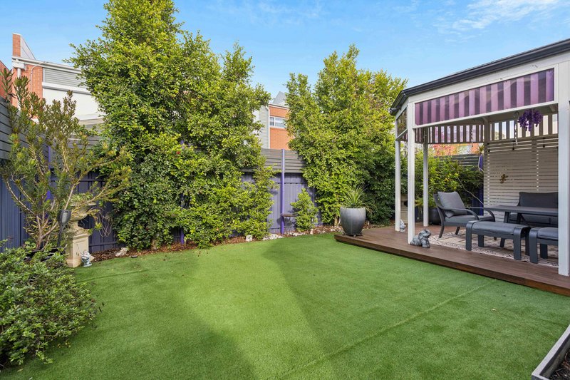 Photo - 28 Windermere Crescent, Mawson Lakes SA 5095 - Image 21