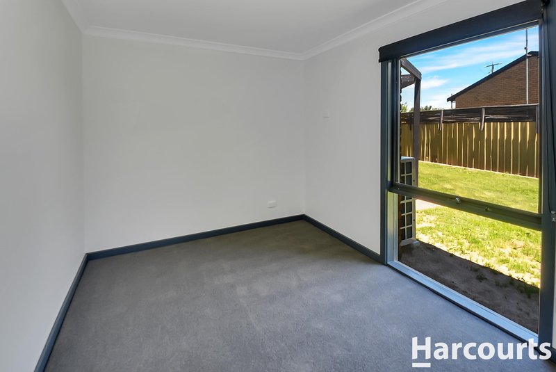 Photo - 28 Windsor Crescent, Horsham VIC 3400 - Image 13