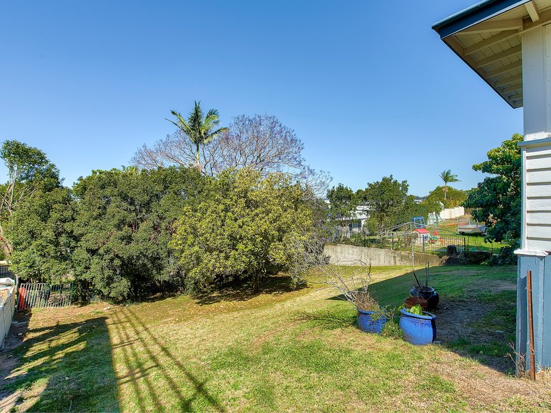 Photo - 28 Winnam Street, Stafford QLD 4053 - Image 7