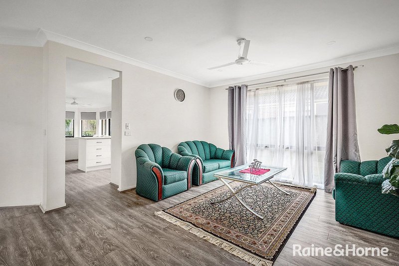 Photo - 28 Winslow Avenue, Stanhope Gardens NSW 2768 - Image 9