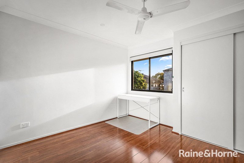 Photo - 28 Winslow Avenue, Stanhope Gardens NSW 2768 - Image 12