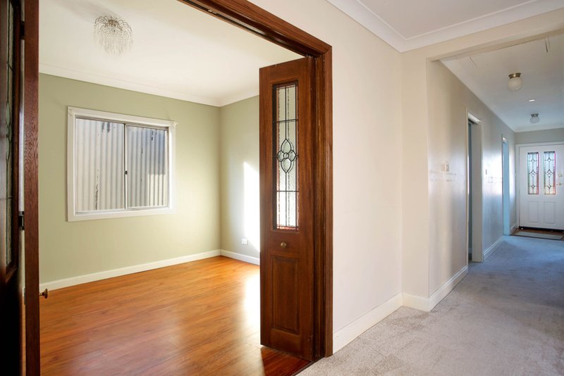 Photo - 28 Wolgan Street, Portland NSW 2847 - Image 3