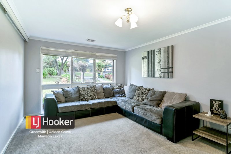 Photo - 28 Wongabeena Drive, Surrey Downs SA 5126 - Image 10