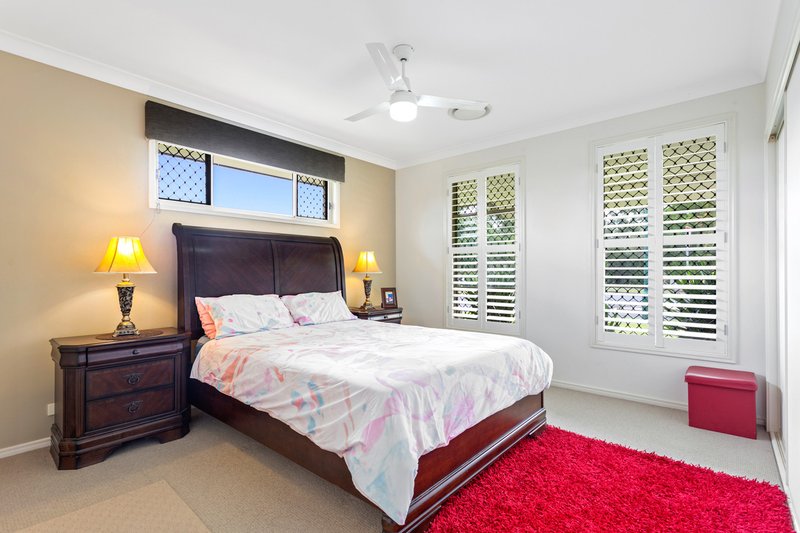 Photo - 28 Woodgrove Boulevard, Beerwah QLD 4519 - Image 6