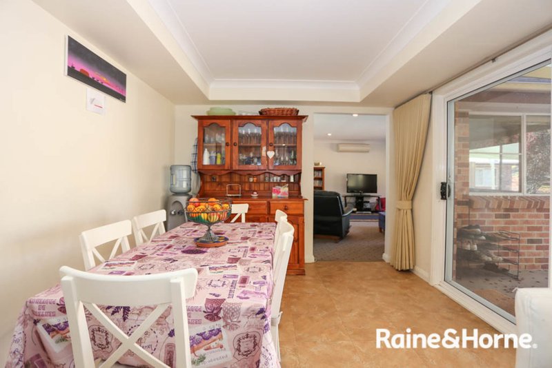 Photo - 28 Woodside Drive, Mount Rankin NSW 2795 - Image 5