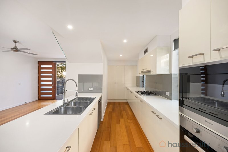 Photo - 28 Worden Street, Morningside QLD 4170 - Image 4