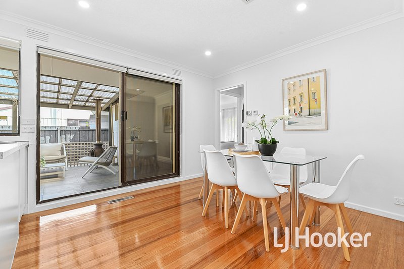 Photo - 28 Wren Street, Hampton Park VIC 3976 - Image 7