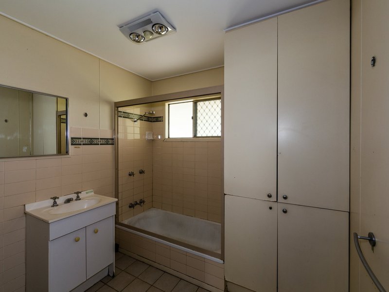 Photo - 28 Wright Road, Mount Isa QLD 4825 - Image 9