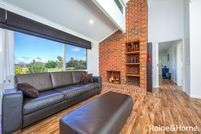 Photo - 28 Yaamba Drive, Riddells Creek VIC 3431 - Image 10