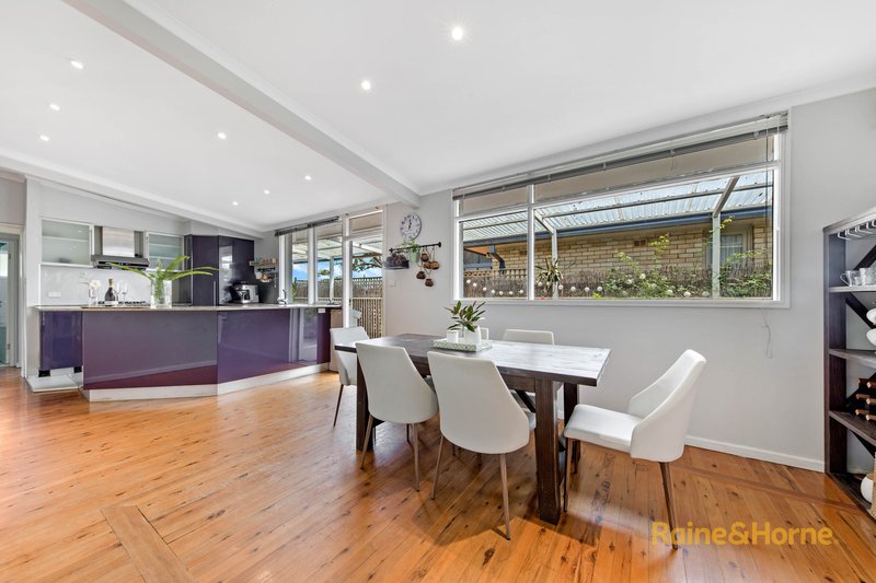 Photo - 28 Yangalla Street, Marsfield NSW 2122 - Image 2