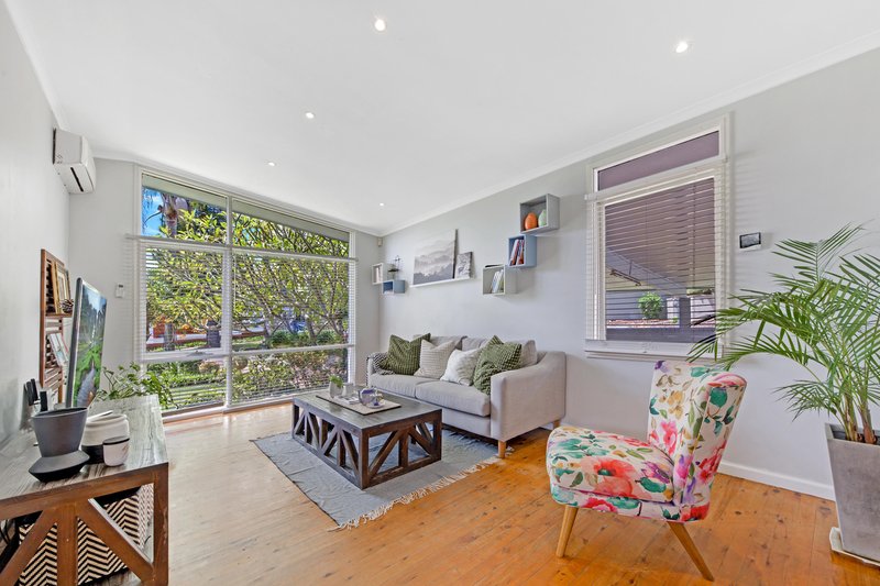 Photo - 28 Yangalla Street, Marsfield NSW 2122 - Image 3