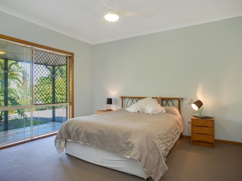 Photo - 2/8 Yarraman Place, Tallebudgera Valley QLD 4228 - Image 4