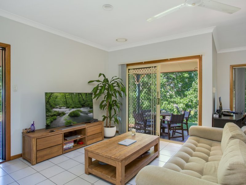 Photo - 2/8 Yarraman Place, Tallebudgera Valley QLD 4228 - Image 14