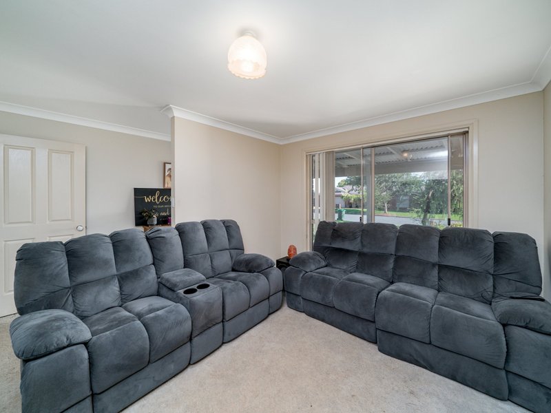 Photo - 28 Yarrawah Crescent, Bourkelands NSW 2650 - Image 5