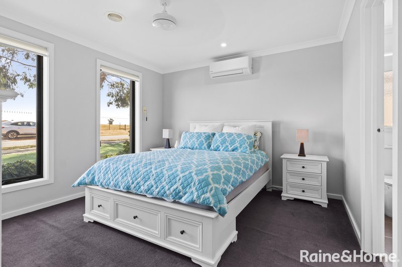 Photo - 280 Clarkes Road, Brookfield VIC 3338 - Image 8