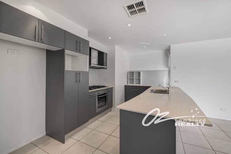 Photo - 2/80 Currambene Street, Huskisson NSW 2540 - Image 2