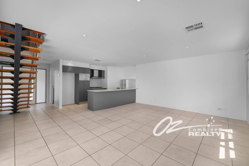 Photo - 2/80 Currambene Street, Huskisson NSW 2540 - Image 6