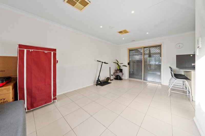 Photo - 2/80 Duke Street, Braybrook VIC 3019 - Image 5