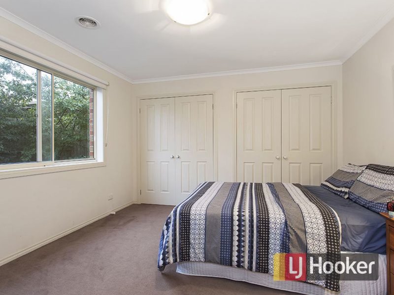 Photo - 2/80 Eagle Drive, Pakenham VIC 3810 - Image 5