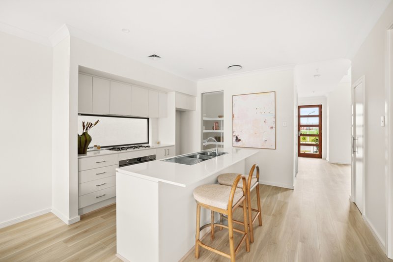 Photo - 280 Fifth Avenue, Austral NSW 2179 - Image 6