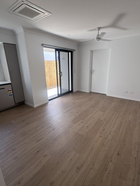 Photo - 2/80 Limestone Crescent, Condon QLD 4815 - Image 2