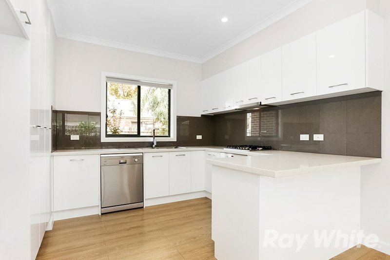 Photo - 2/80 Liverpool Road, Kilsyth VIC 3137 - Image 3