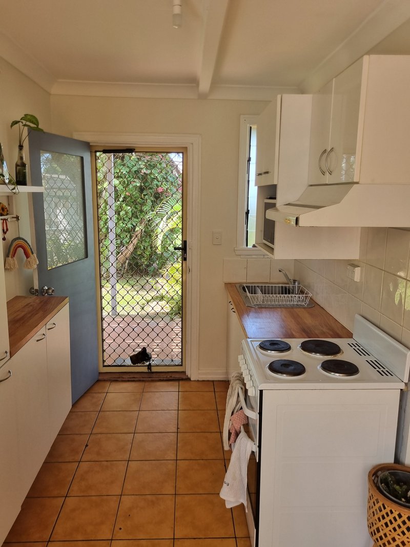 Photo - 2/80 Mein Street, Scarborough QLD 4020 - Image 6