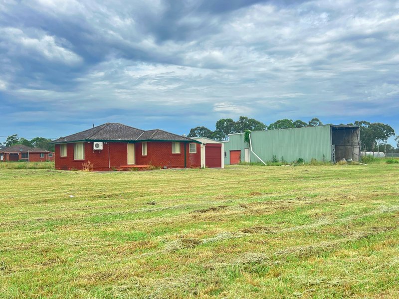 Photo - 280 Ramsay Road, Kemps Creek NSW 2178 - Image 3