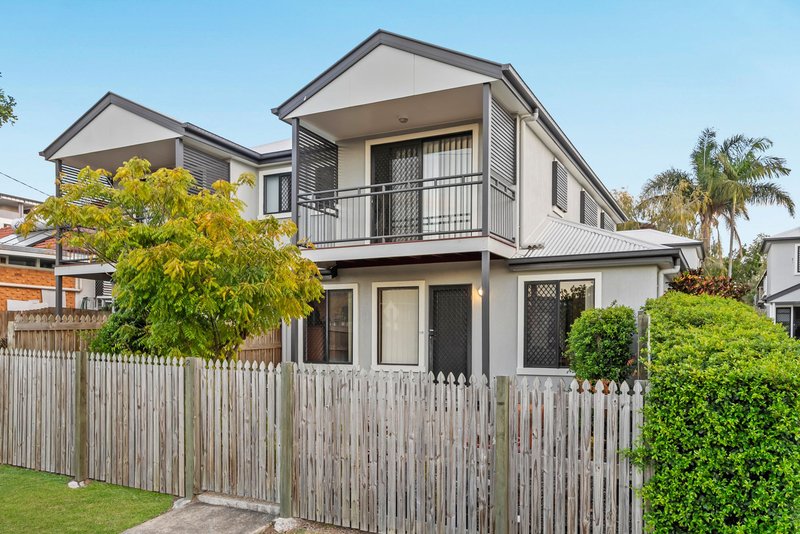 Photo - 2/80 Wallace Street, Chermside QLD 4032 - Image 1