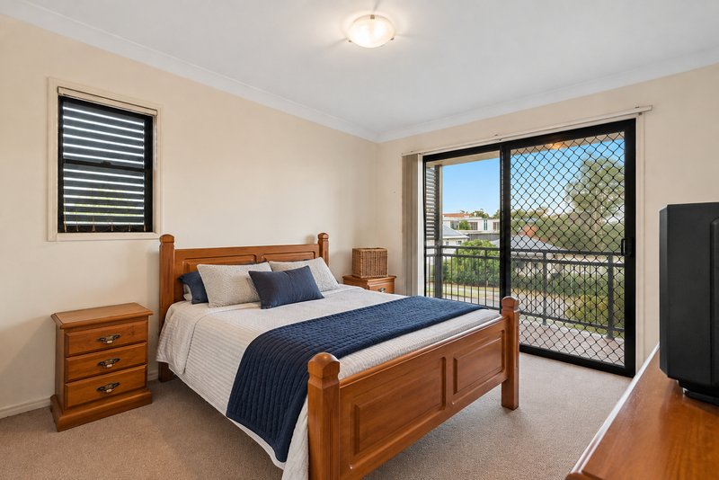 Photo - 2/80 Wallace Street, Chermside QLD 4032 - Image 6