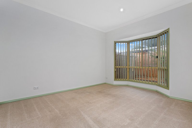 Photo - 2/806 Plenty Road, South Morang VIC 3752 - Image 5