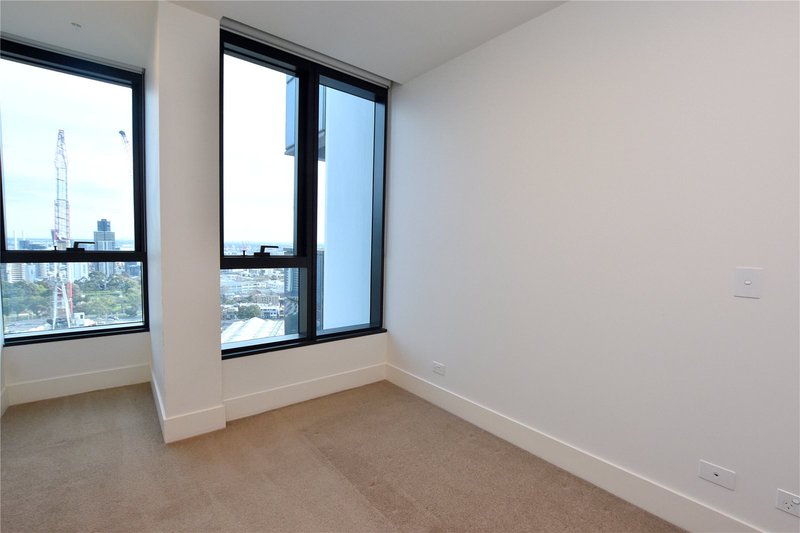 Photo - 2806/500 Elizabeth Street, Melbourne VIC 3000 - Image 4