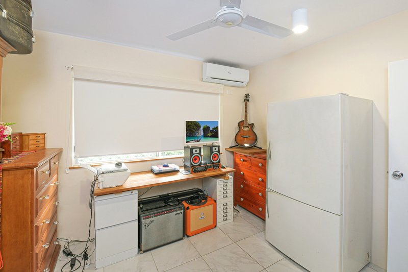 Photo - 28/1-19 Poinciana Street, Holloways Beach QLD 4878 - Image 8