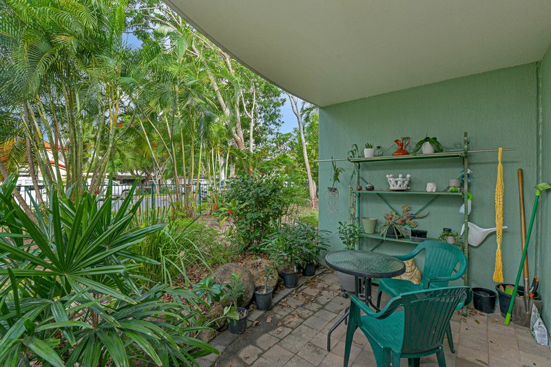 Photo - 28/1-19 Poinciana Street, Holloways Beach QLD 4878 - Image 12