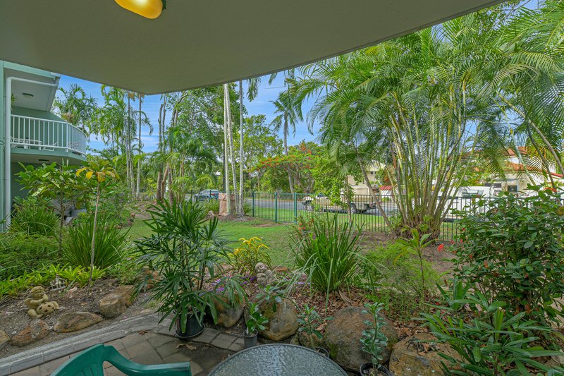 Photo - 28/1-19 Poinciana Street, Holloways Beach QLD 4878 - Image 13