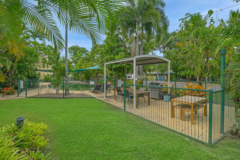 Photo - 28/1-19 Poinciana Street, Holloways Beach QLD 4878 - Image 16