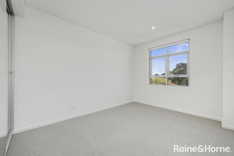 Photo - 28/1 Barwon Park Road, St Peters NSW 2044 - Image 3