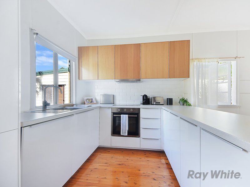 Photo - 281 Beaconsfield Terrace, Brighton QLD 4017 - Image 4