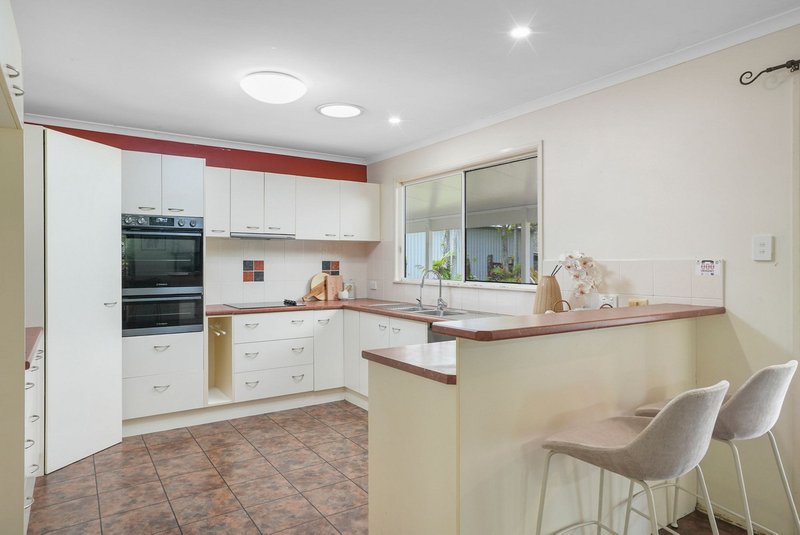 Photo - 281 Bishop Road, Beachmere QLD 4510 - Image 8