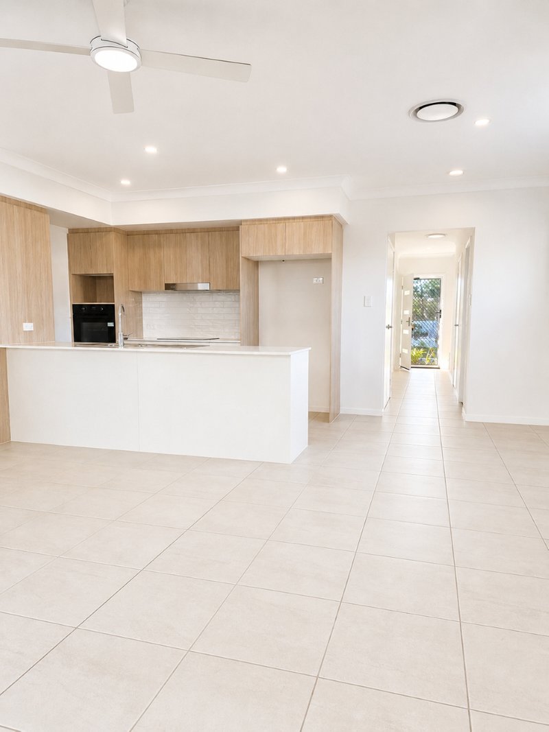 Photo - 28/1 Mckenzie Road, Mango Hill QLD 4509 - Image 6