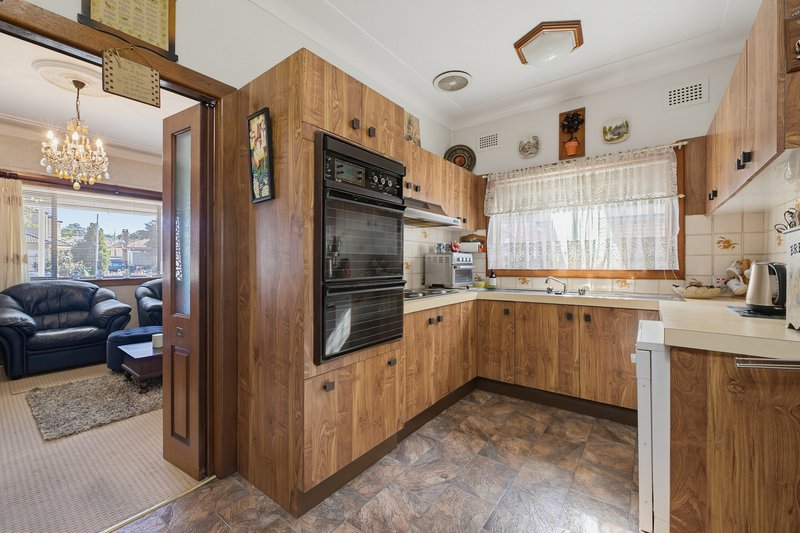 Photo - 281 Miller Road, Bass Hill NSW 2197 - Image 5