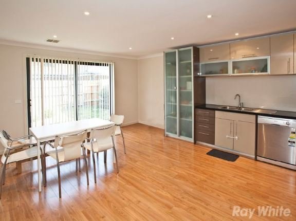 Photo - 2/81 Moriah Street, Clayton VIC 3168 - Image 2