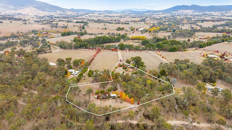 Photo - 281 Osbornes Flat Road, Yackandandah VIC 3749 - Image 2